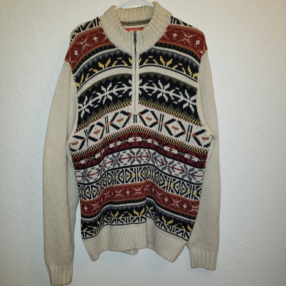 Izod Pull over sweater